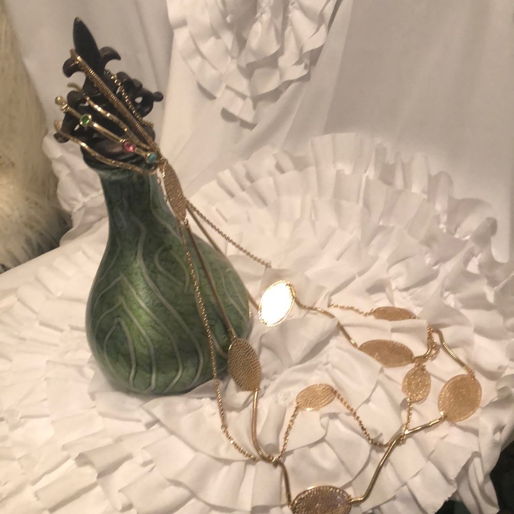 Beautiful R.J. Graziano jewelry set